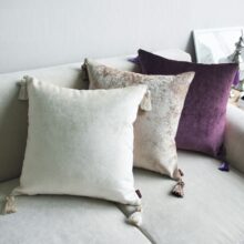 Housse de coussin ponpon velour Housse de coussin ponpon velour