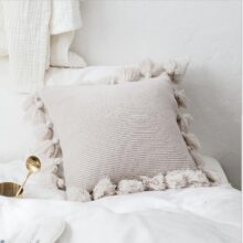 Housse de coussin pompon pastel HTB1ogiheuSBuNjSsplq6ze8pXab