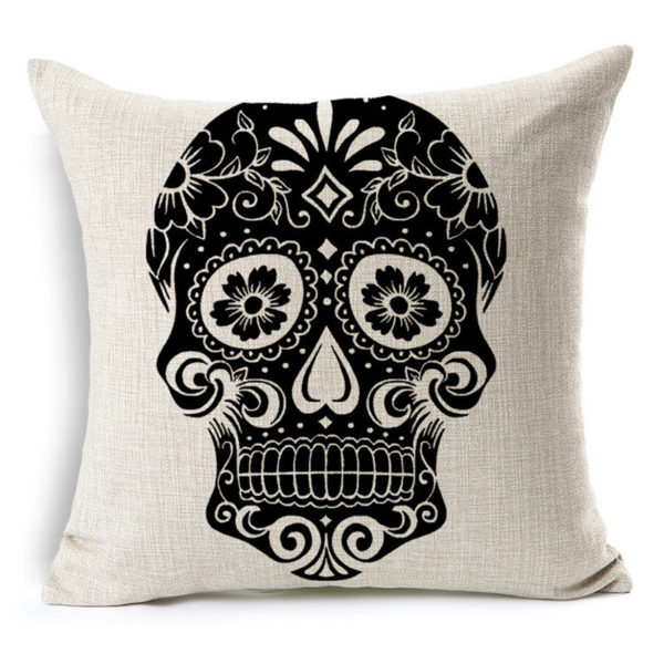 Housse de coussin collection bal des têtes Housse de coussin collection bal des têtes 1