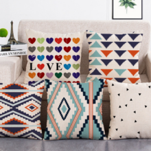 housse de coussin pop scandinave