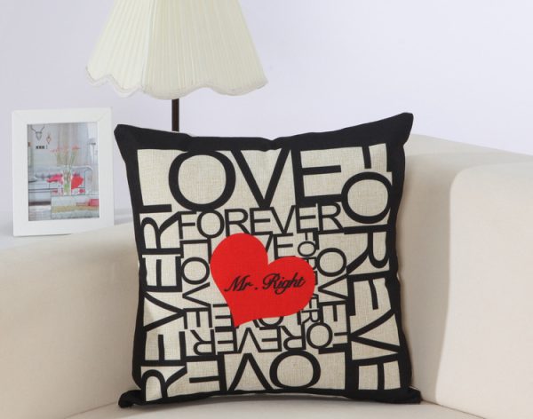 Housse de coussin moderne love