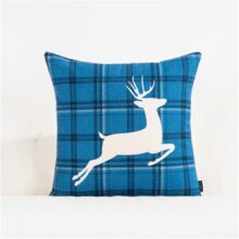 Housse de coussin scandinave cerf pastel