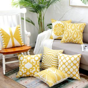 Housse de coussin papillon jaune Housse de coussin papillon jaune 1