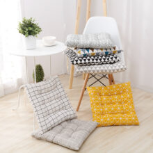 Coussin siège jaune géométrique et scandinave