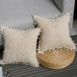 housse de coussin brodé blanc et ivoire