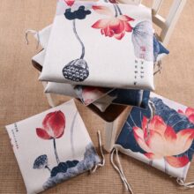 Coussin de chaise lotus vintage