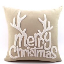 housse de coussin brodé de noël 5