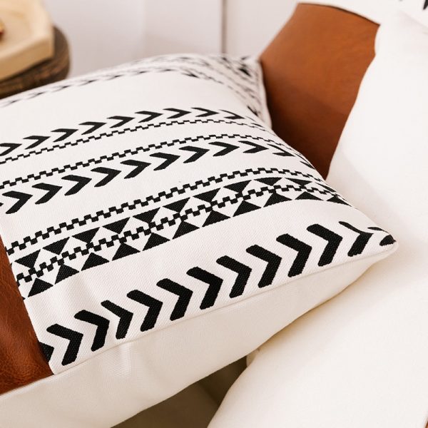 Housse de coussin marron aztèque  3