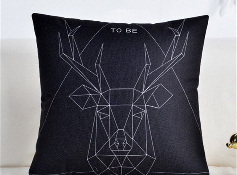 coussin cerf scandinave noir