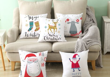 Housse de coussin maison du père noël 1