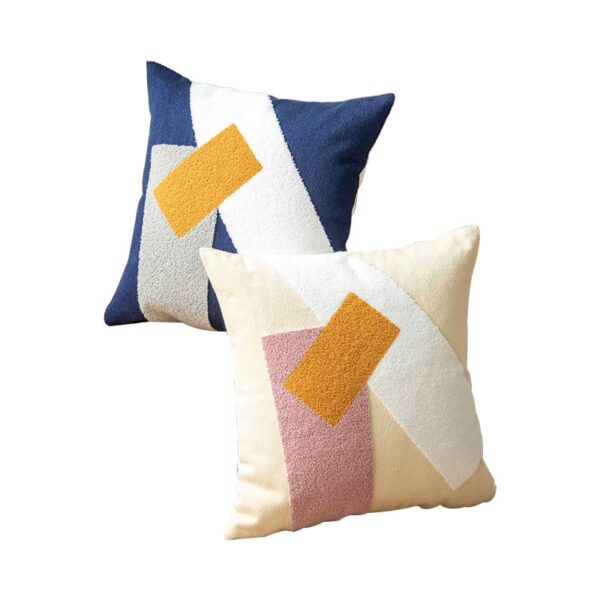 Housse de coussin brodé motif floral 5