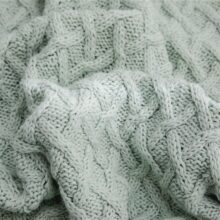 Housse de coussin brodé pastel ponpon 3