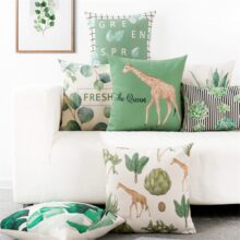 Housse de coussin la girafe verte Housse de coussin nordique la girafe verte 1