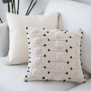 Housses de coussin brodé géométrique noir et blanc Housses de coussin brodé géométrique noir et blanc 1