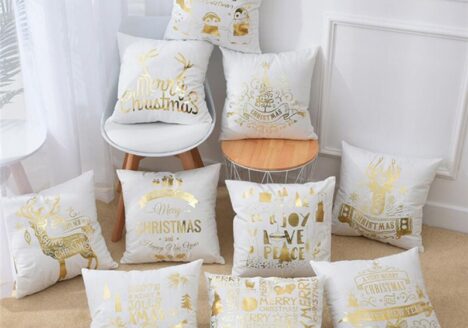 Housses de coussin noël christmas en or 1