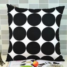 Housse de coussin noir et blanc à pois Housse de coussin noir et blanc à pois 7