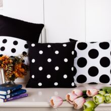 Housse de coussin noir et blanc à pois Housse de coussin noir et blanc à pois 4