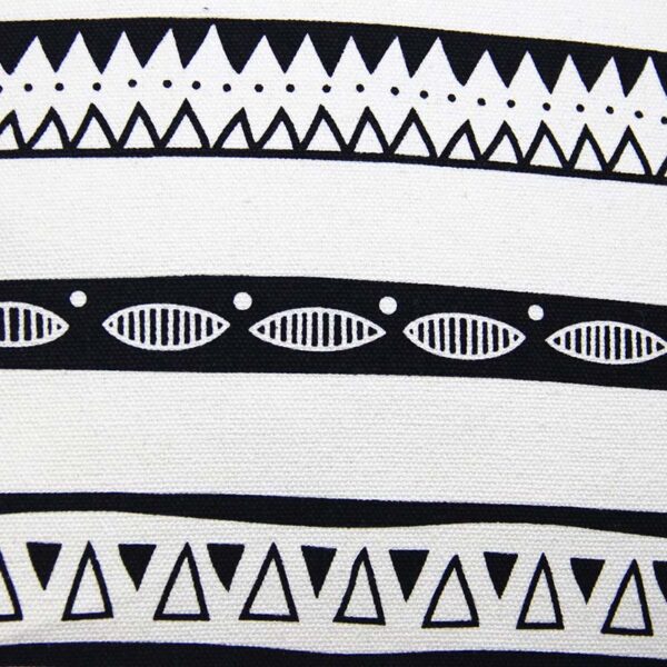 Housse de coussin noir et blanc frise marocaine Housse de coussin noir et blanc frise marocaine 5
