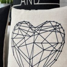 Housse de coussin scandinave cœur de cerf 3