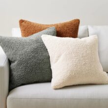 Housse de coussin doudou Housse de coussin uni moumoute blanc gris camel vert bleu noir rose violet kaki moutarde jaune terracota 1