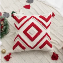 Housses de coussin joyeux Noel motif géométrique brodé Housses de coussin joyeux Noel motif géométrique brodé 1