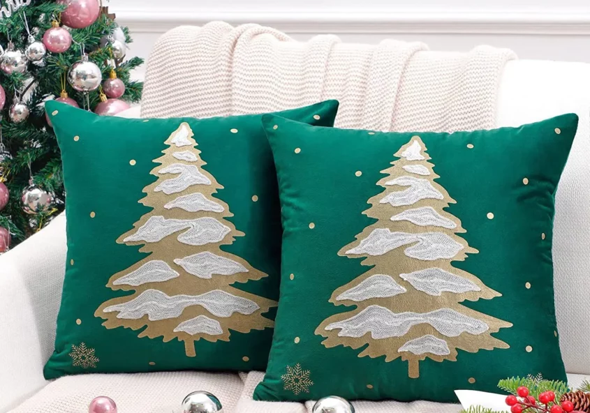 Housse de coussin Noël sapin vert doré et flocon de neige 1