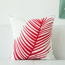 Housse de coussin nature brodée design moderne élégant 2