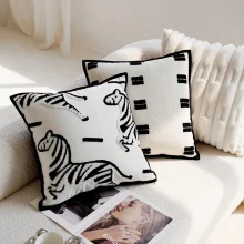 Housse de coussin broderie collection sable savane 2