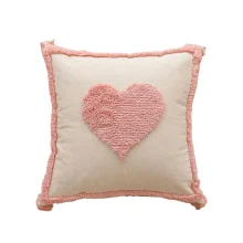 Housse de coussin broderie géométrique cœur rose de romance pour un doux confort Housse de coussin broderie géométrique cœur rose de romance pour un doux confort 1