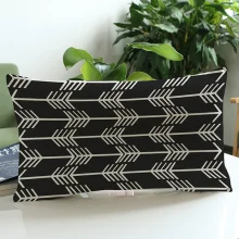 Housse de coussin scandinave noire avec motif de flèches Housse de coussin scandinave noire avec motif de flèches 4