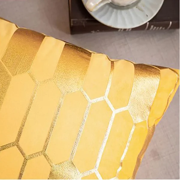 Housse de coussin en velours rayure et géométrie doré Housse de coussin en velours rayure et géométrie doré 3