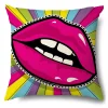 Housse de coussin style pop art avec onomatopée WOW colorée 15