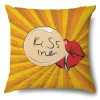 Housse de coussin style pop art avec onomatopée WOW colorée 25