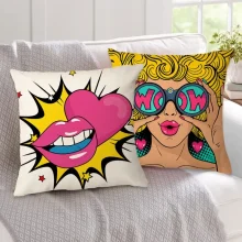 Housse de coussin style pop art avec onomatopée WOW colorée 1