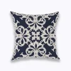 Housse de coussin broderie bleu marine mosaïque géométriques blancs 8