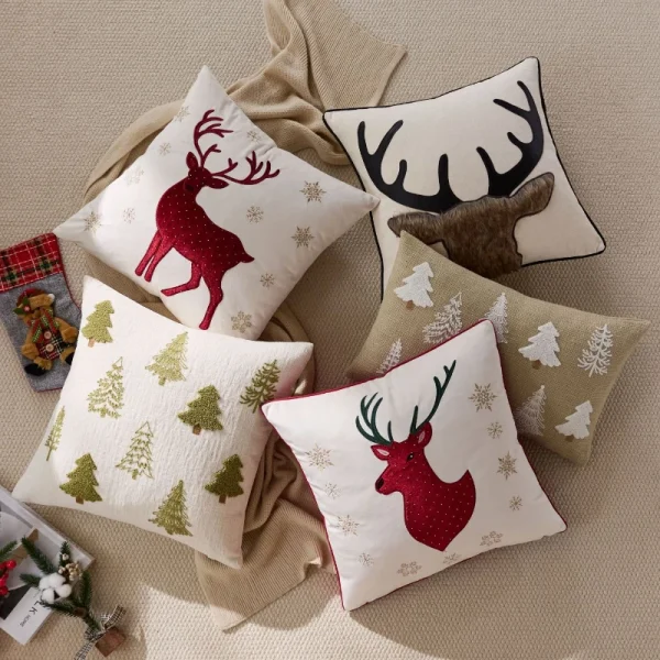 Housse de coussin noël cerf rouge et sapin vert 2