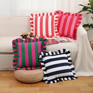 Housse de coussin velours Graphic Froufrous 1
