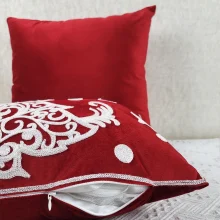 Housses de coussin Noël is coming - SAPIN ROUGE 3