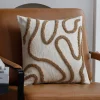 Housse de coussin boho broderie ligne design 7
