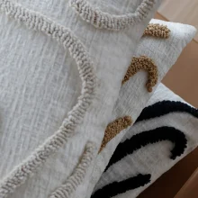 Housse de coussin boho broderie ligne design 6
