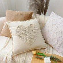 Housse de coussin Floral cosy LOVA Housse de coussin Floral cosy LOVA 2