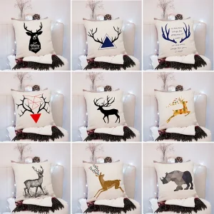 Housse de coussin décorative avec un cerf et un oiseau amusant Housse de coussin décorative avec un cerf et un oiseau amusant 1