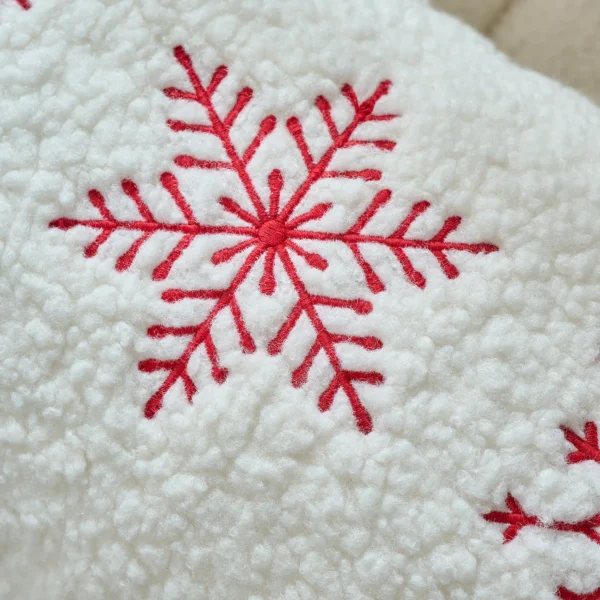 Housse de coussin Noël brodée rouge et blanc flocon et lettre Housse de coussin Noël brodée rouge et blanc flocon et lettre 6