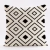 Housse de coussin Ethnique en velours motif géométrique noir et blanc 5