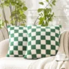 Housse de coussin Modernes à carreaux noirs et blancs fausse fourrure 6