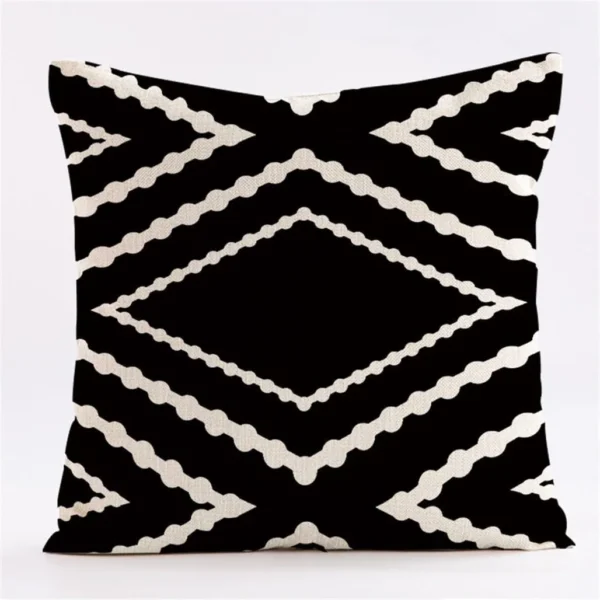 Housse de coussin Ethnique en velours motif géométrique noir et blanc 4