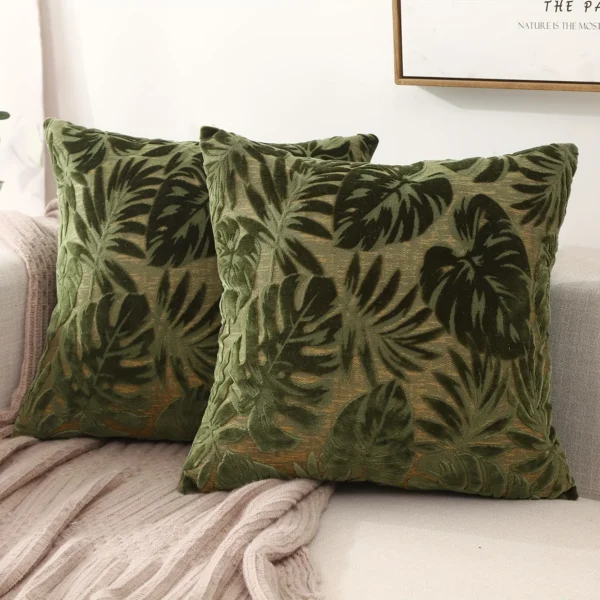 Housse de coussin Nature en chenille jacquard verte à motif de feuilles tropicales Housse de coussin Nature en chenille jacquard verte à motif de feuilles tropicales 2